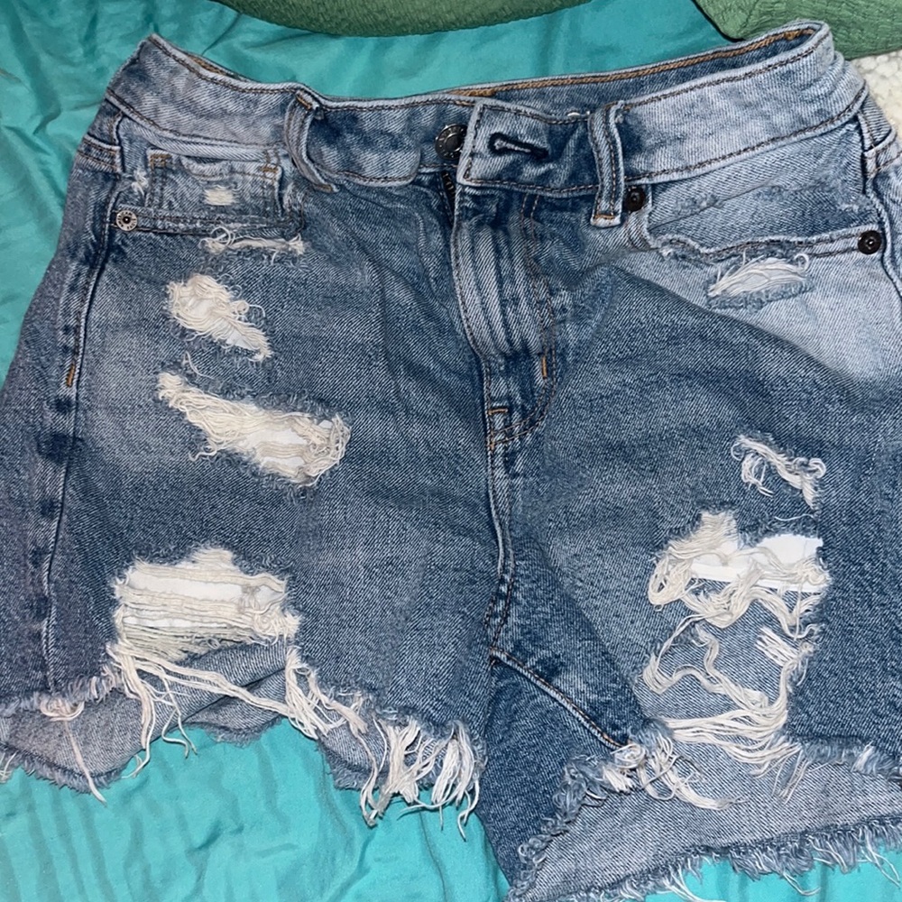 american eagle ripped jean shorts